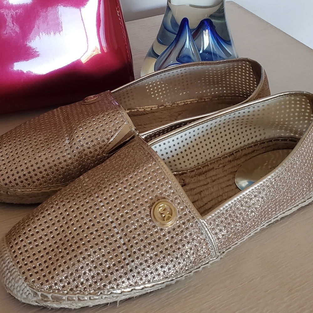 MICHAEL KORS GOLD ESPADRILLE FLATS - Picture 5 of 10